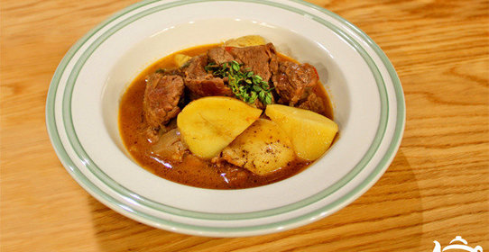 Жаркое из говядины с картофелем