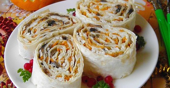 Новогодний рулет из лаваша