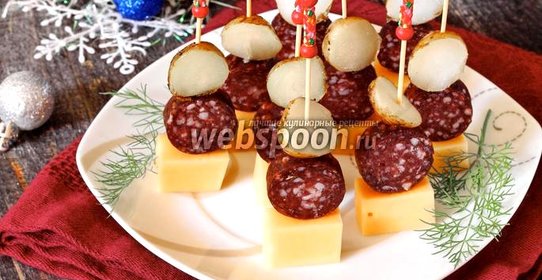 Канапе с картофелем и копчёной колбасой