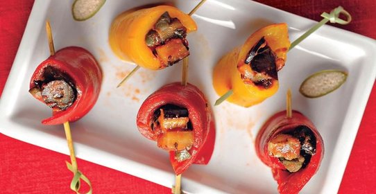 Рулетики из перца и баклажанов