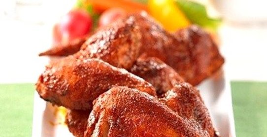 Куриные крылья в красном