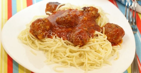 Яблоки, фаршированные мясом курицы