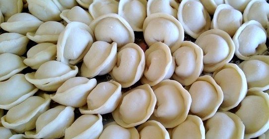 Пельмени из щуки с салом