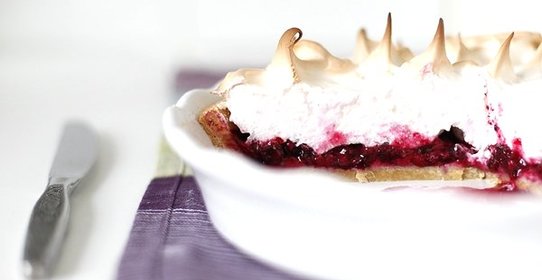 Песочный пирог со смородиной