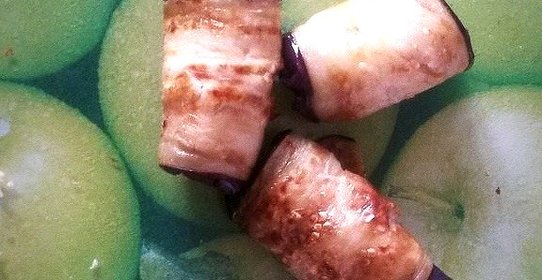 Рулеты из баклажанов с сыром и грецкими орехами