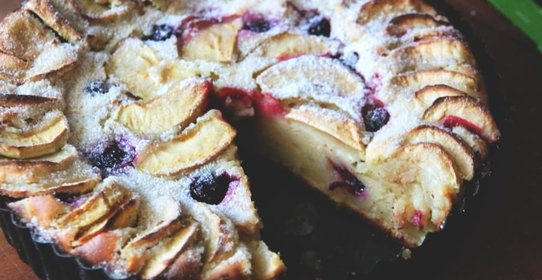 Сливочная шарлотка