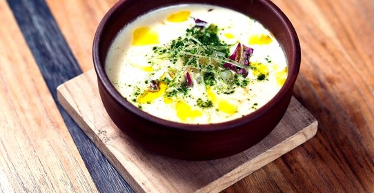 Крем-суп из корня сельдерея с яблоком