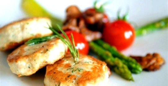 Быстрые куриные котлеты