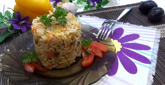 Рис, тушенный с овощами