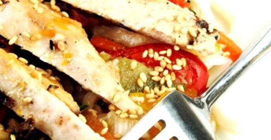 Курица в кунжуте