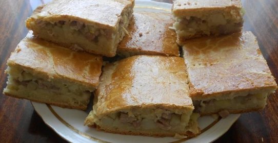 Пирог с мясом и картошкой в духовке