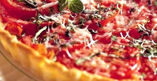 Томатный пирог с творогом на картофельном тесте