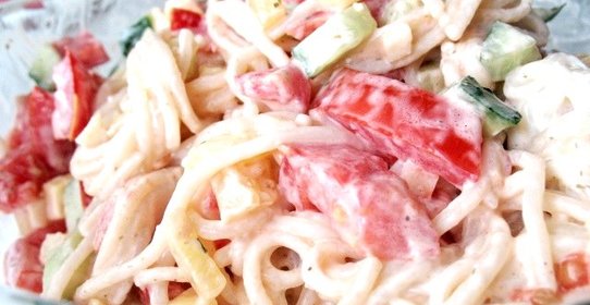 Салат из макарон