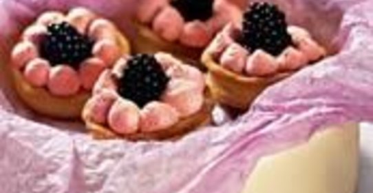 Корзиночки с малиновым муссом