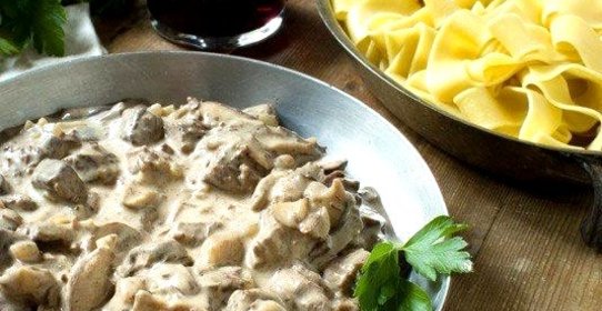 Бефстроганов из отварного мяса