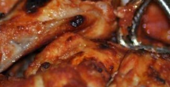 Чатни c барбекю из куриных крылышек