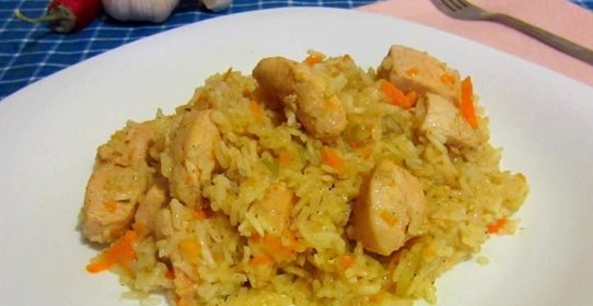 Плов в духовке с курицей