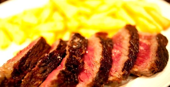 Бифштекс с кровью