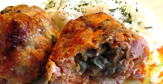 Котлеты из индейки с грибной начинкой