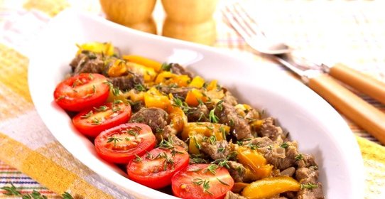 Говядина, жаренная с болгарским перцем