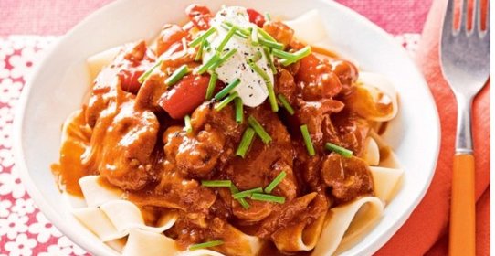 Гуляш с тыквой и индейкой