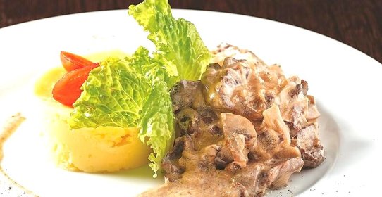 Бефстроганов из оленины