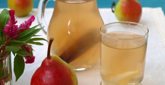 Компот из груш с корицей