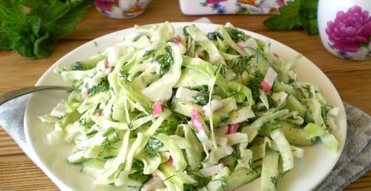 Капустный салат с крабовыми палочками