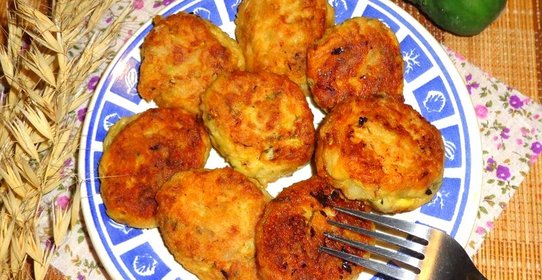 Котлеты с рыбой и кабачком