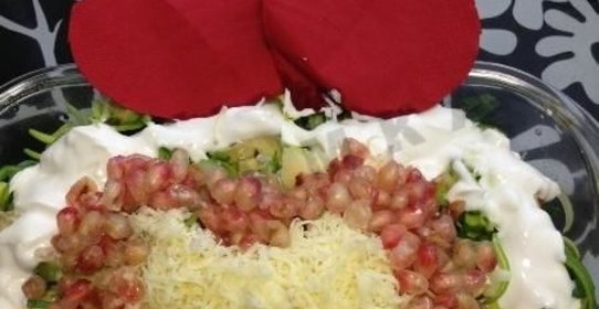 Зеленый салат с сыром