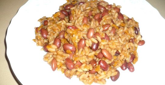 Постный плов с фасолью