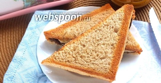 Сладкий сэндвич с бананами