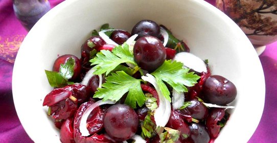 Салат из вишни - Туршгилас