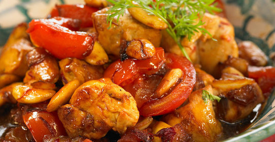 Курица в медовой глазури с томатами