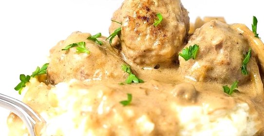 Биточки из фарша в духовке