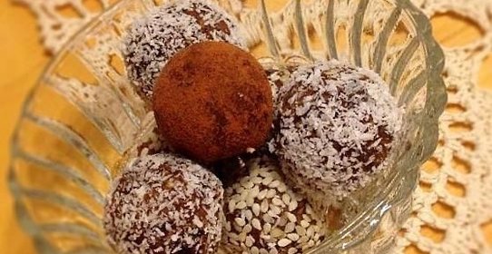 Конфеты из сухофруктов и орехов