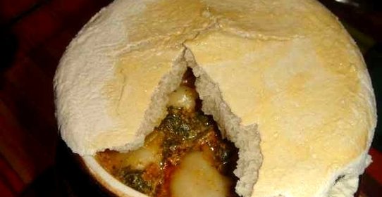 Пельмени в горшочках с печенью