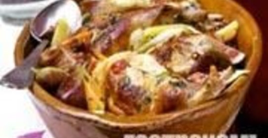 Кролик под луковым соусом