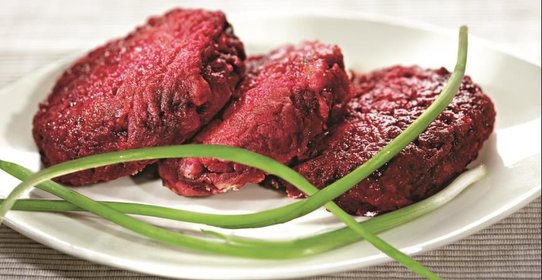 Котлеты свекольные с изюмом