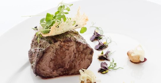 Запеченная говяжья вырезка