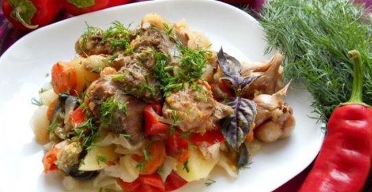 Свинина, тушеная с овощами