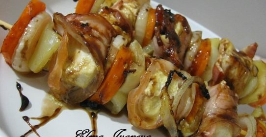 Шашлык из курицы с овощами