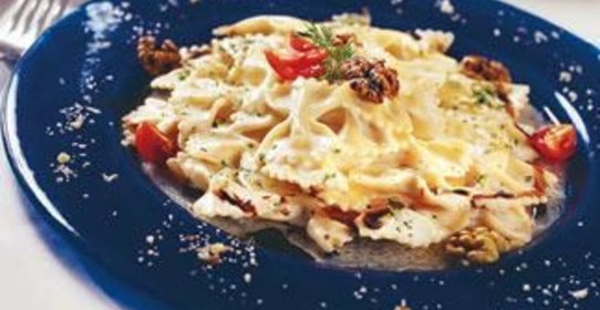 Фарфалле 4 сыра с грецкими орехами