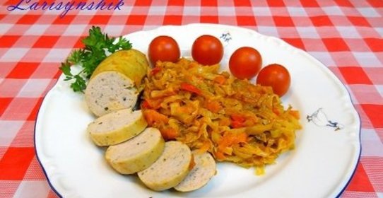 Мюнхенские колбаски с тушеной капустой