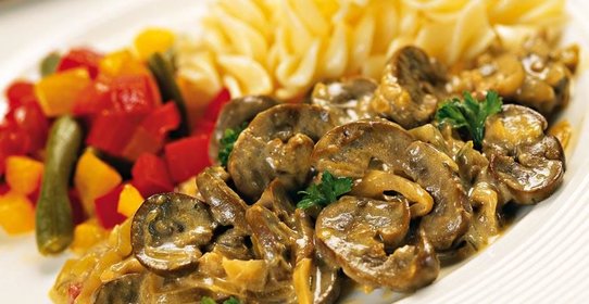 Почки говяжьи в сметанном соусе