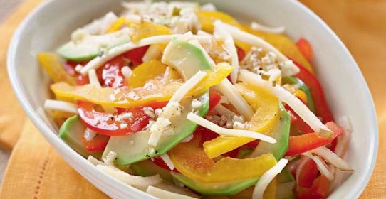 Салат из авокадо с сыром