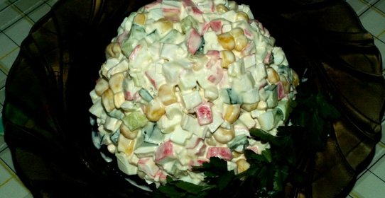 Салат из кукурузы и крабовых палочек