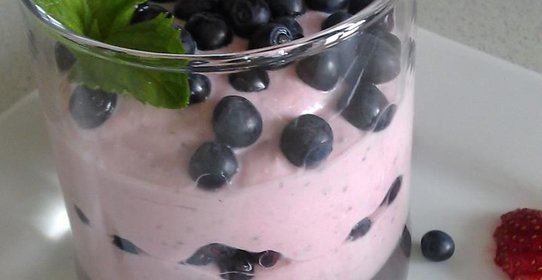 Ягодно-творожный завтрак или Заряд бодрости