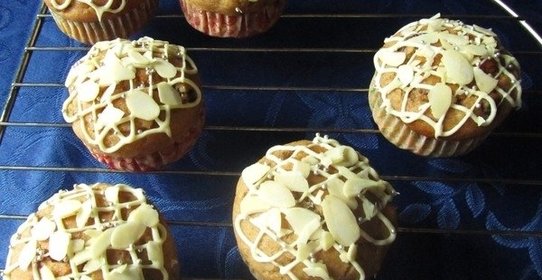 Шампиньоны, фаршированные грецкими орехами и сыром