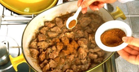 Карибский карри из козлятины